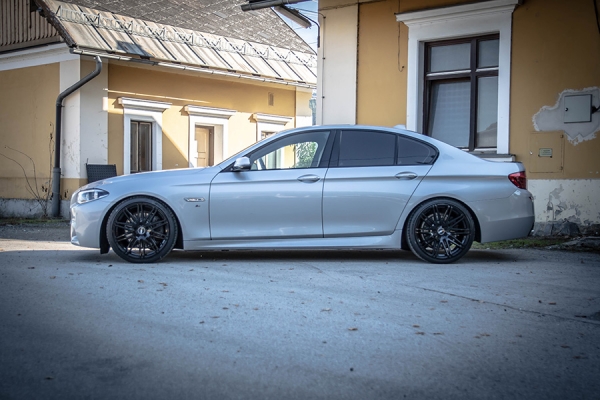 BMW F10 mit Eibach Sportline E21-20-022-01-22